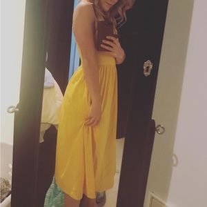 Beachy yellow dress 💛